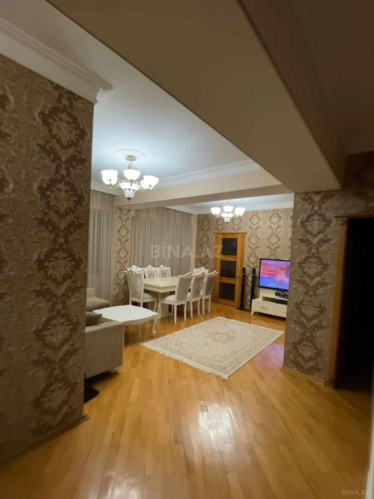 Satılır 4 otaqlı mənzil 123 m²