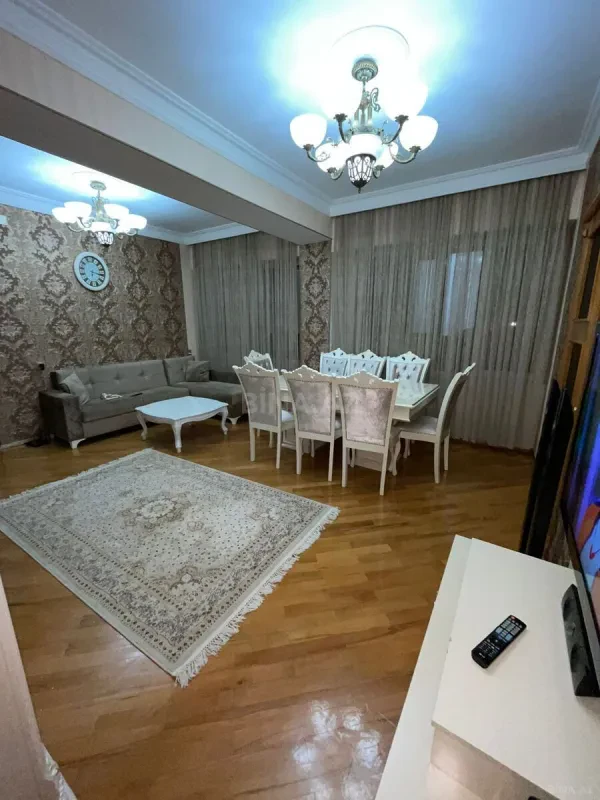 Satılır 4 otaqlı mənzil 123 m²