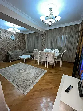 Satılır 4 otaqlı mənzil 123 m²