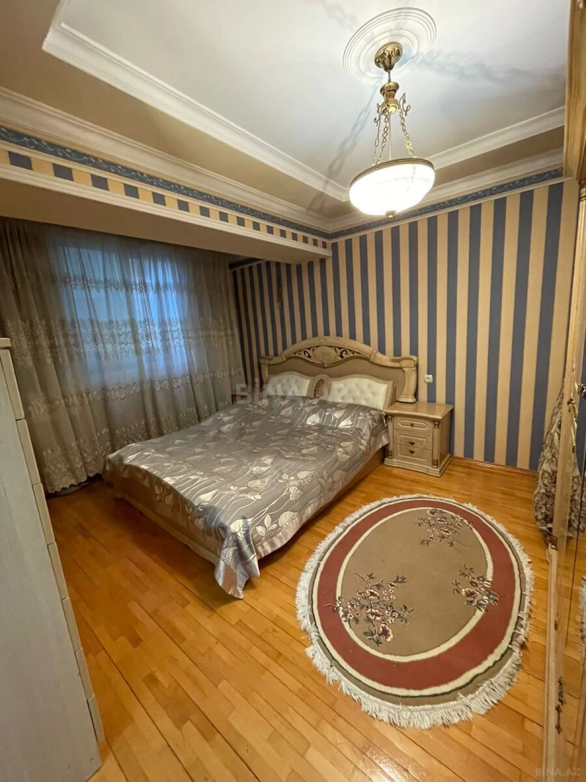Satılır 4 otaqlı mənzil 123 m²