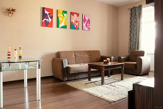 Kirayə verilir 3 otaqlı mənzil 110 m² — Bakı, Sahil qəs. 3 otaq 110.00 m²