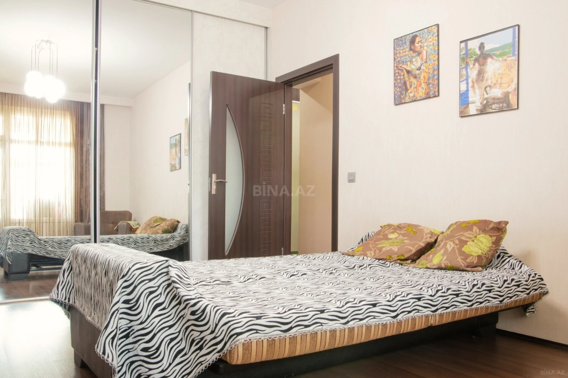 Kirayə verilir 3 otaqlı mənzil 110 m²