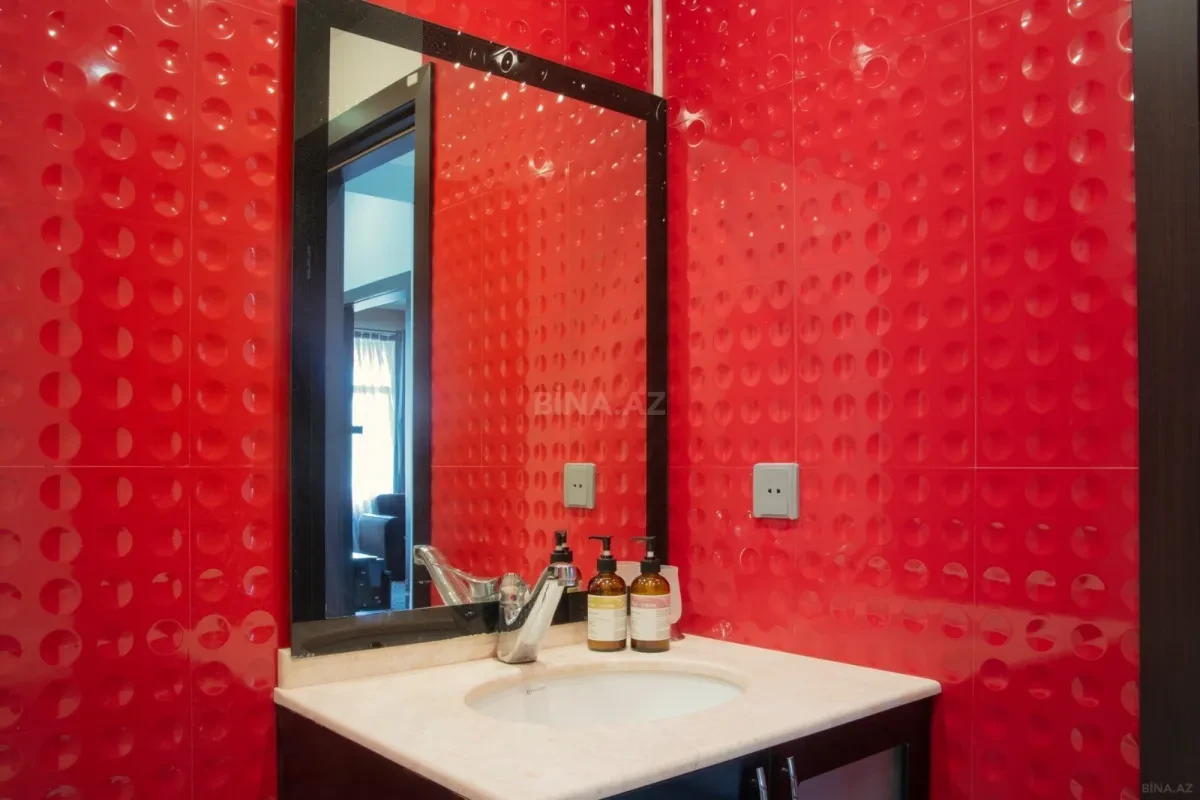 Kirayə verilir 3 otaqlı mənzil 110 m²