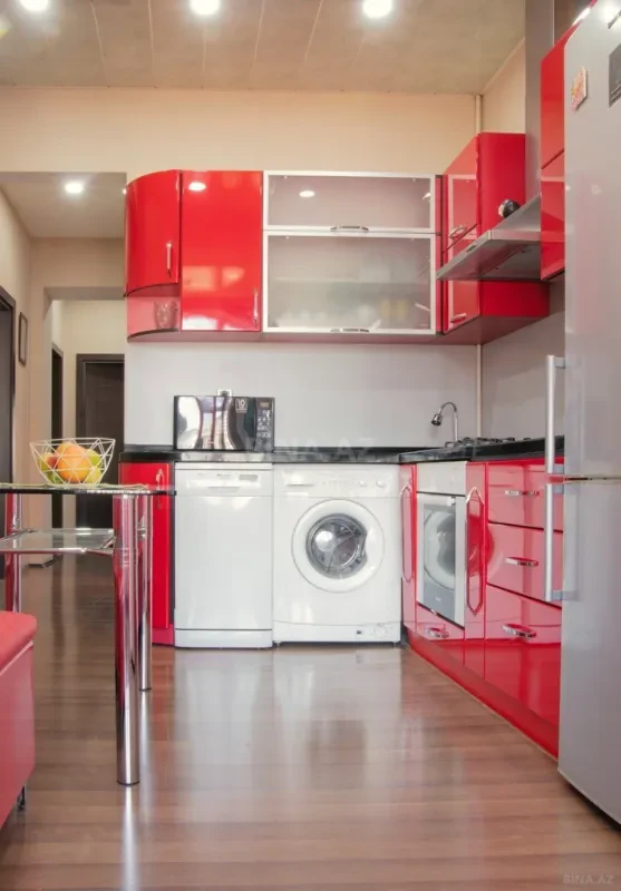 Kirayə verilir 3 otaqlı mənzil 110 m²