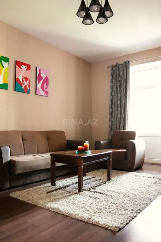 Kirayə verilir 3 otaqlı mənzil 110 m²