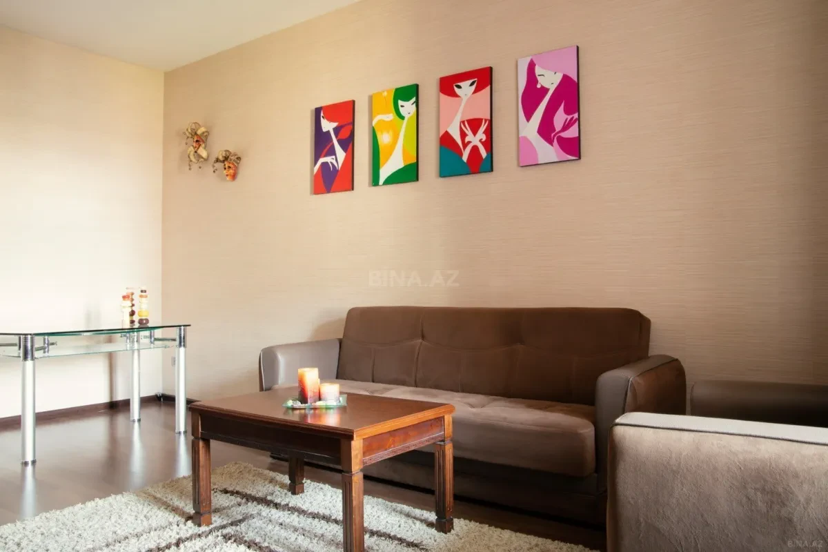 Kirayə verilir 3 otaqlı mənzil 110 m²