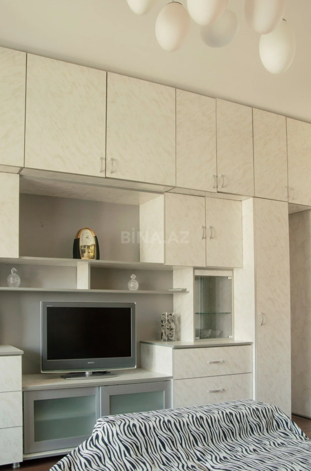 Kirayə verilir 3 otaqlı mənzil 110 m²