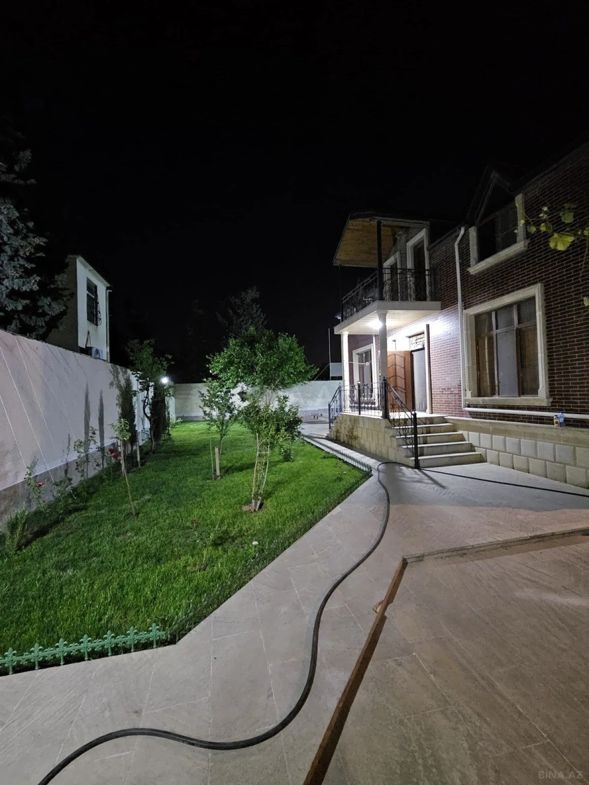 Kirayə verilir 4 otaqlı həyət evi 220 m²