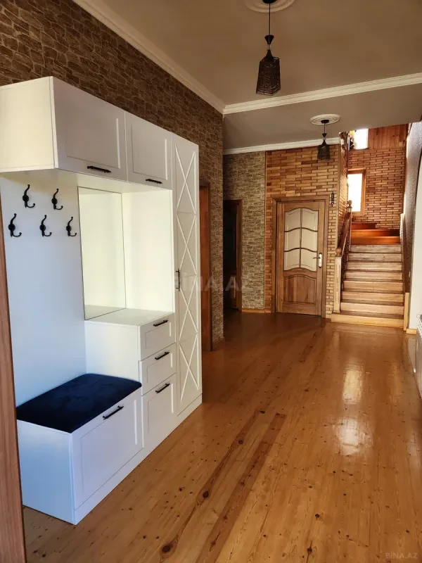 Kirayə verilir 4 otaqlı həyət evi 220 m²