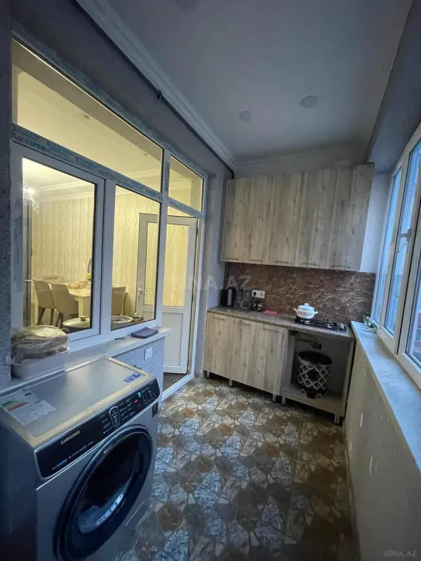 Satılır 3 otaqlı mənzil 156 m²