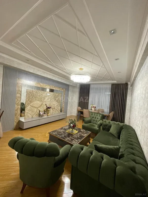 Satılır 3 otaqlı mənzil 156 m²