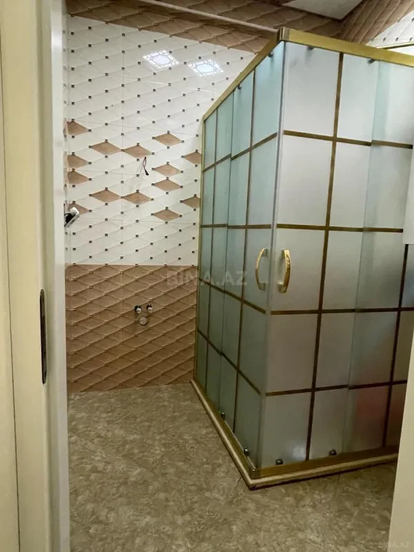 Satılır 3 otaqlı mənzil 156 m²