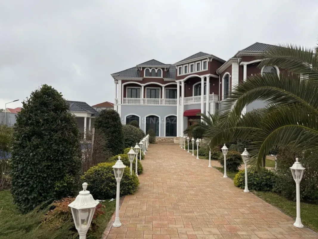 Kirayə verilir 6 otaqlı həyət evi 500 m²