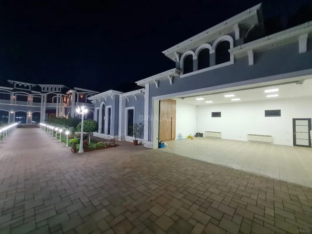 Kirayə verilir 6 otaqlı həyət evi 500 m²