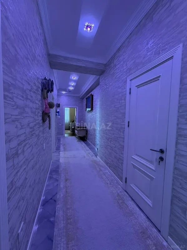 Satılır 3 otaqlı mənzil 118 m²