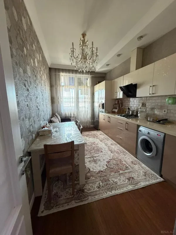 Satılır 3 otaqlı mənzil 118 m²