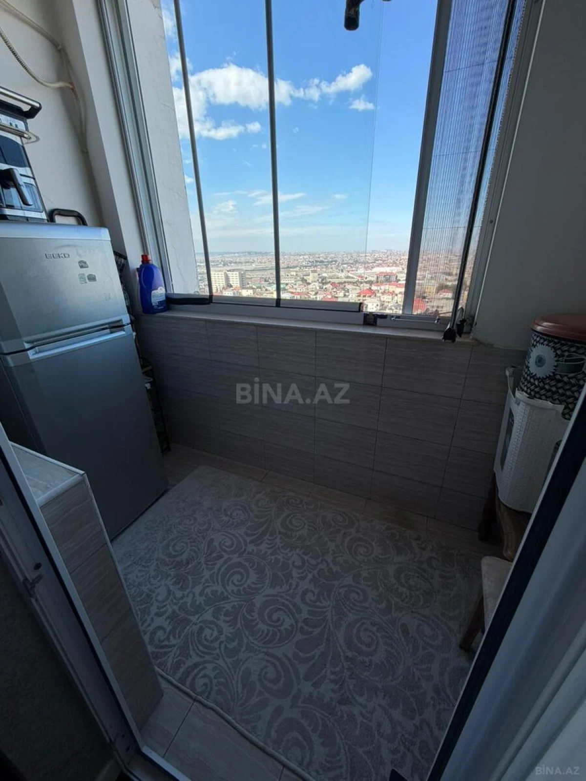 Satılır 3 otaqlı mənzil 118 m²