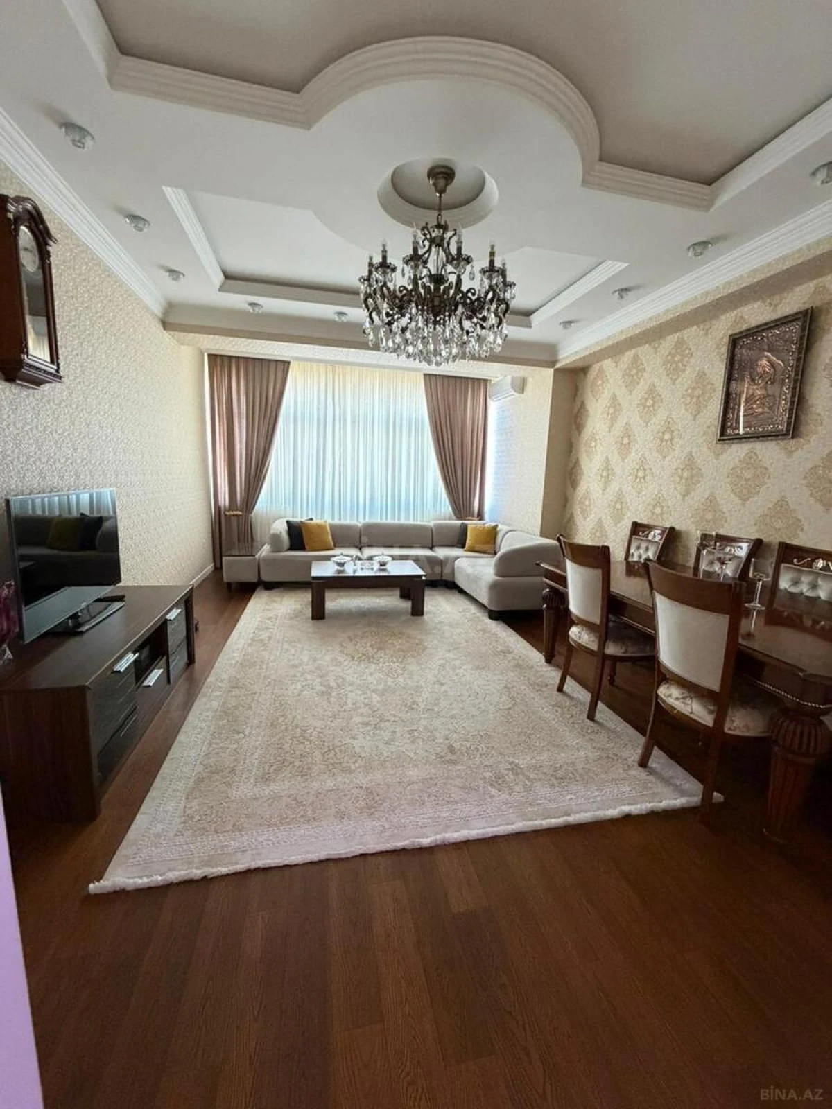 Satılır 3 otaqlı mənzil 118 m²