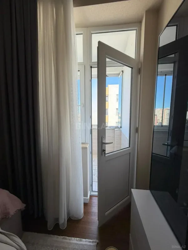 Satılır 3 otaqlı mənzil 118 m²