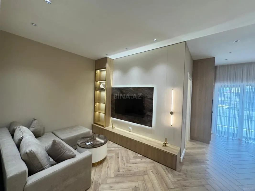 Kirayə verilir 2 otaqlı mənzil 70 m²