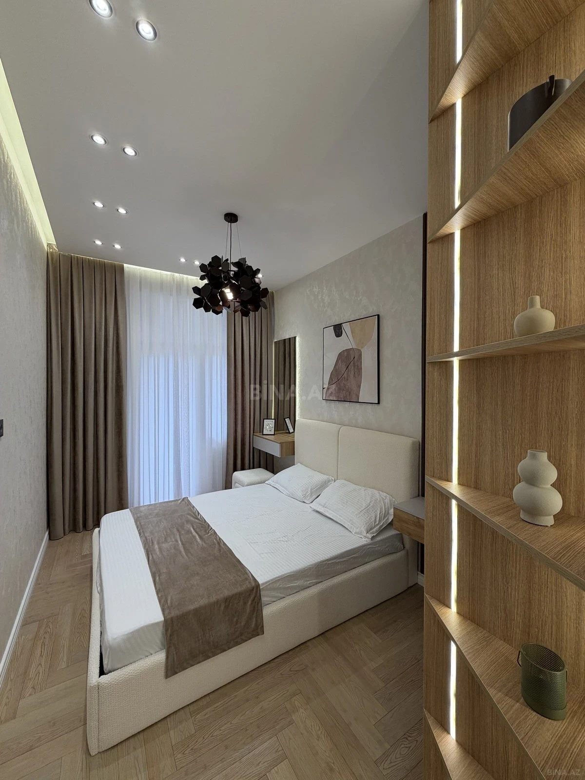 Satılır 3 otaqlı mənzil 117 m²