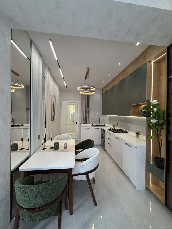 Satılır 3 otaqlı mənzil 117 m²