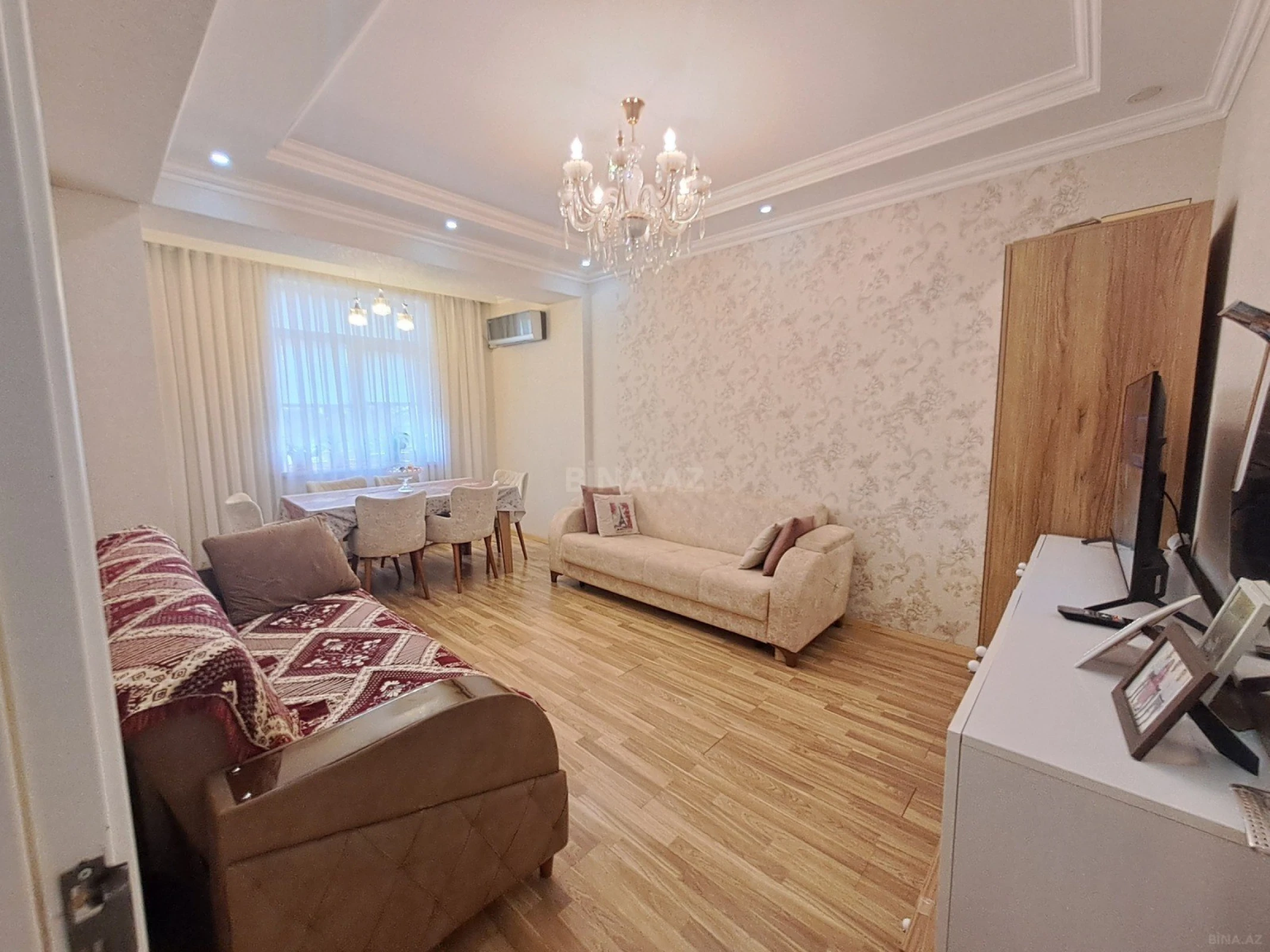 Satılır 2 otaqlı mənzil 70 m²