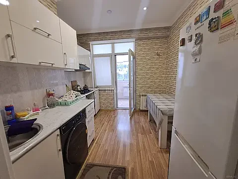 Satılır 2 otaqlı mənzil 70 m²