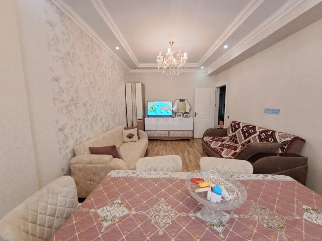 Satılır 2 otaqlı mənzil 70 m²