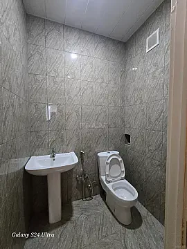 Satılır 2 otaqlı mənzil 71 m²