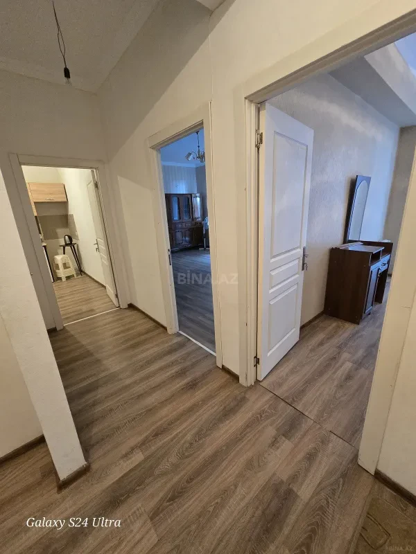 Satılır 2 otaqlı mənzil 71 m²