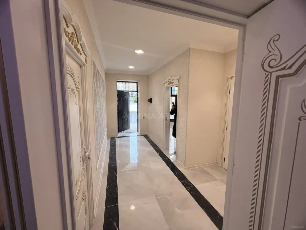 Satılır 6 otaqlı həyət evi 160 m²