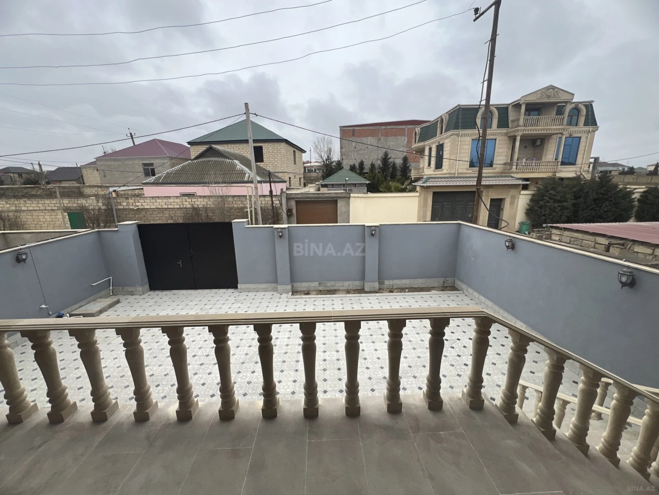 Satılır 6 otaqlı həyət evi 160 m²
