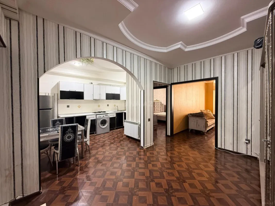 Satılır 2 otaqlı mənzil 73 m²