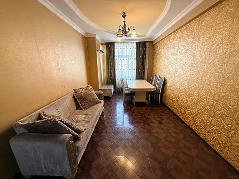 Satılır 2 otaqlı mənzil 73 m²