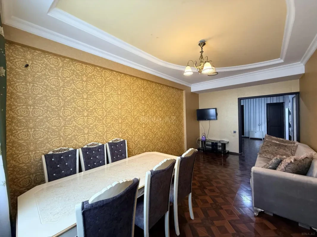 Satılır 2 otaqlı mənzil 73 m²