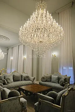 Kirayə verilir 7 otaqlı mənzil 565 m²