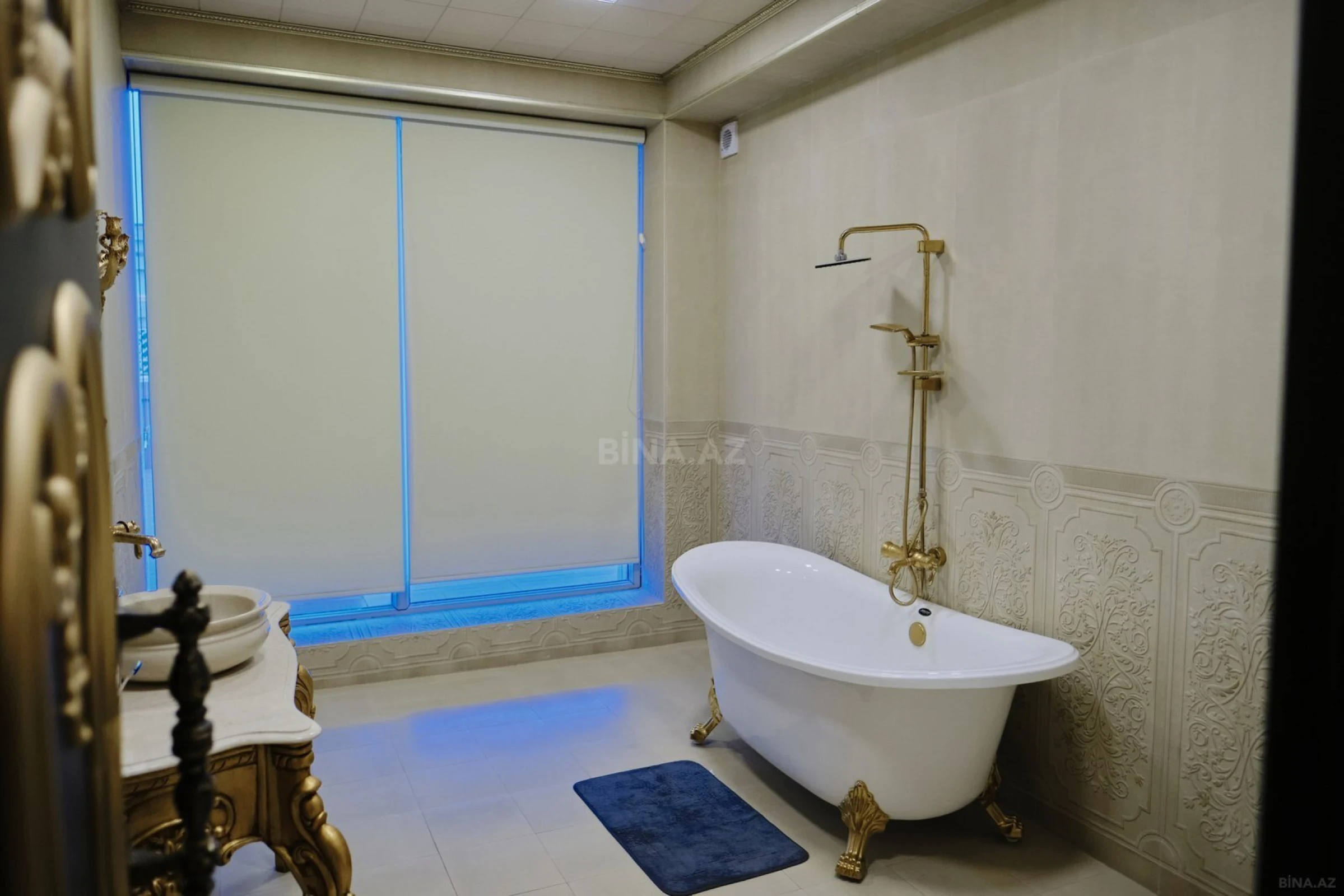 Kirayə verilir 7 otaqlı mənzil 565 m²