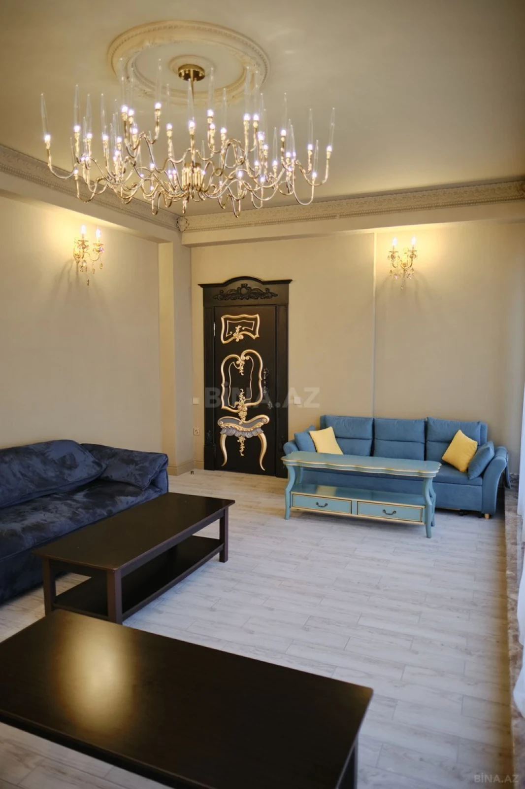 Kirayə verilir 7 otaqlı mənzil 565 m²