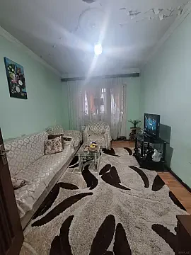 Satılır 2 otaqlı mənzil 65 m²