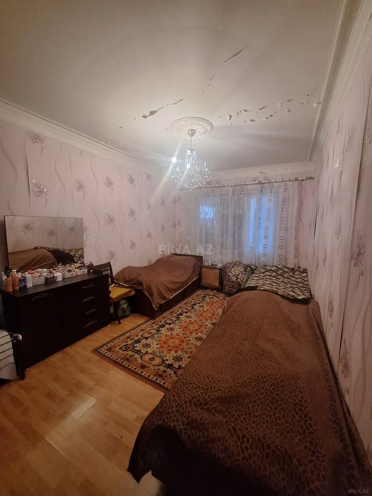 Satılır 2 otaqlı mənzil 65 m²