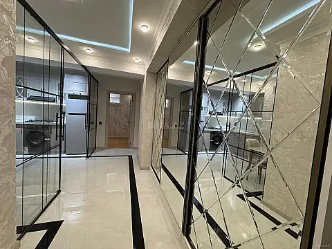 Satılır 3 otaqlı mənzil 74 m²