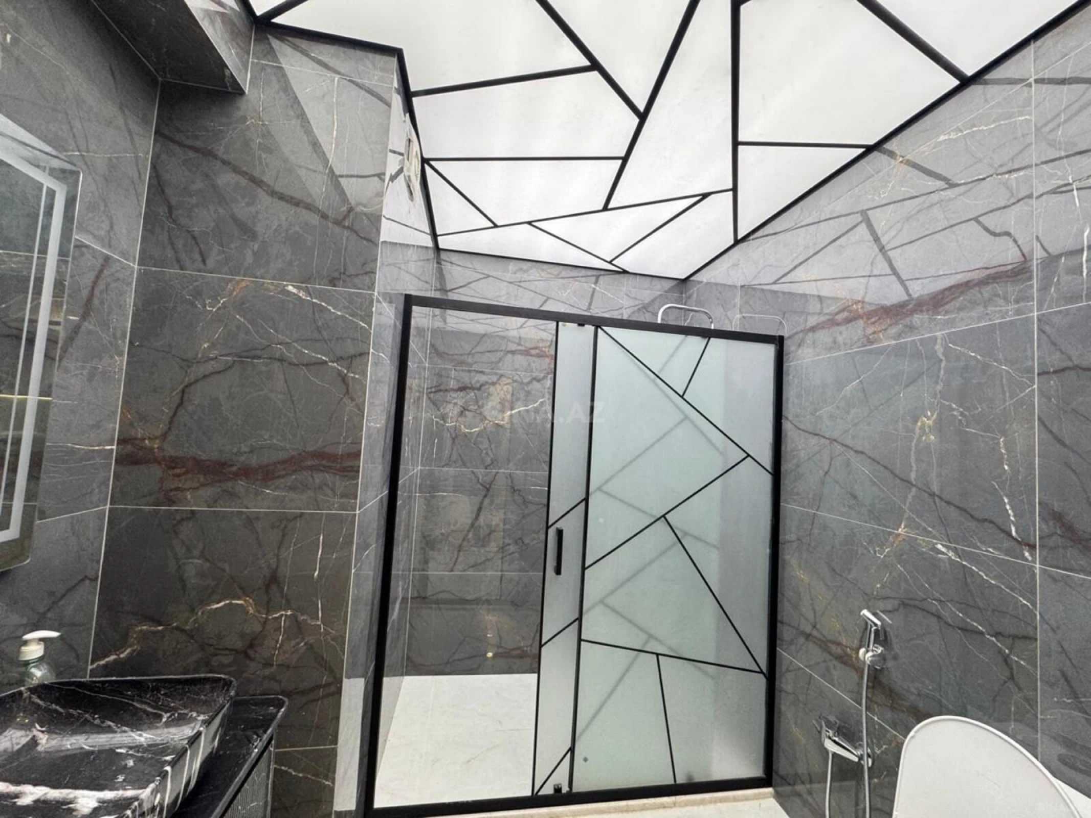 Satılır 3 otaqlı mənzil 74 m²