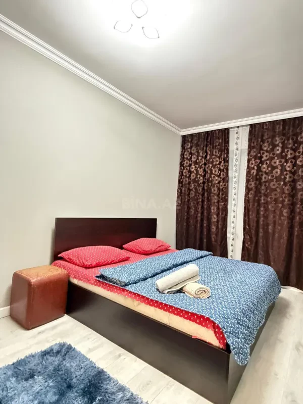 Kirayə verilir 2 otaqlı mənzil 65 m²