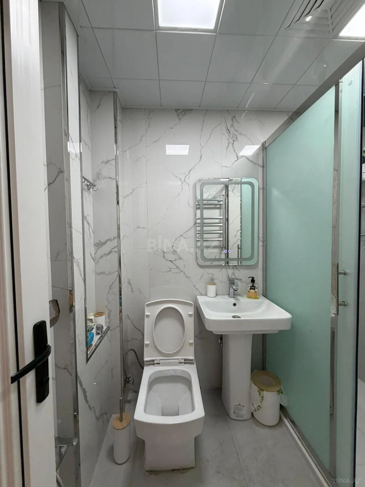 Kirayə verilir 2 otaqlı mənzil 65 m²