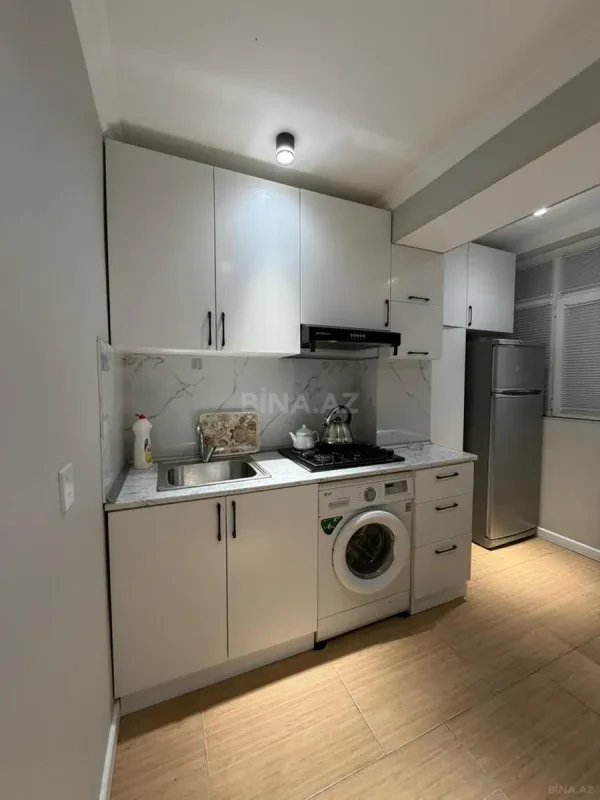 Kirayə verilir 2 otaqlı mənzil 65 m²