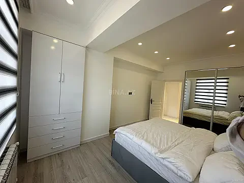Satılır 3 otaqlı mənzil 102 m²