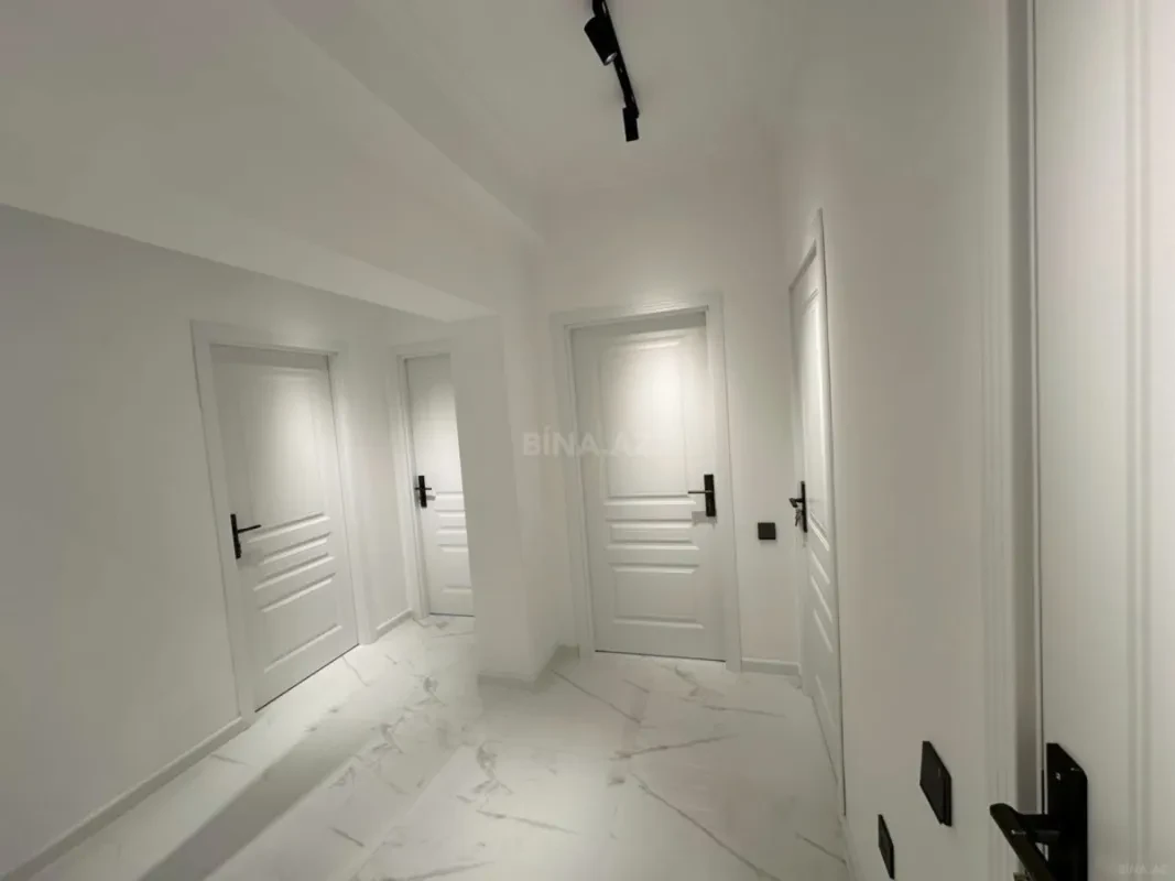 Satılır 3 otaqlı mənzil 102 m²