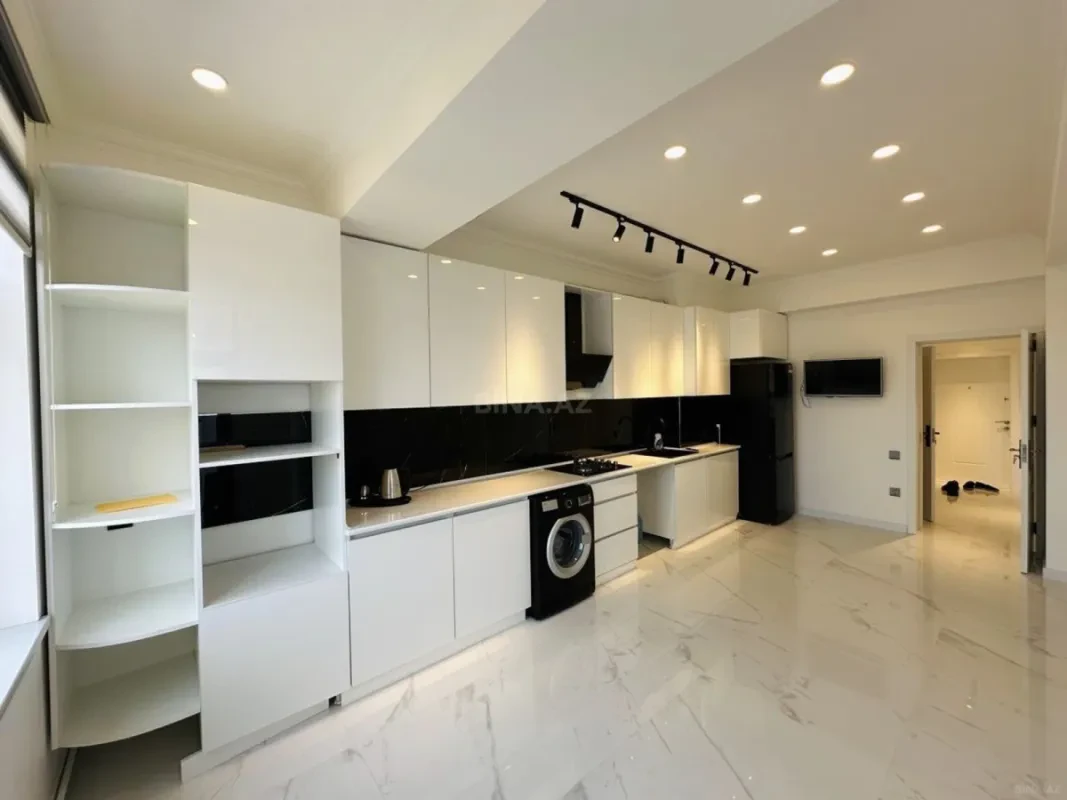 Satılır 3 otaqlı mənzil 102 m²