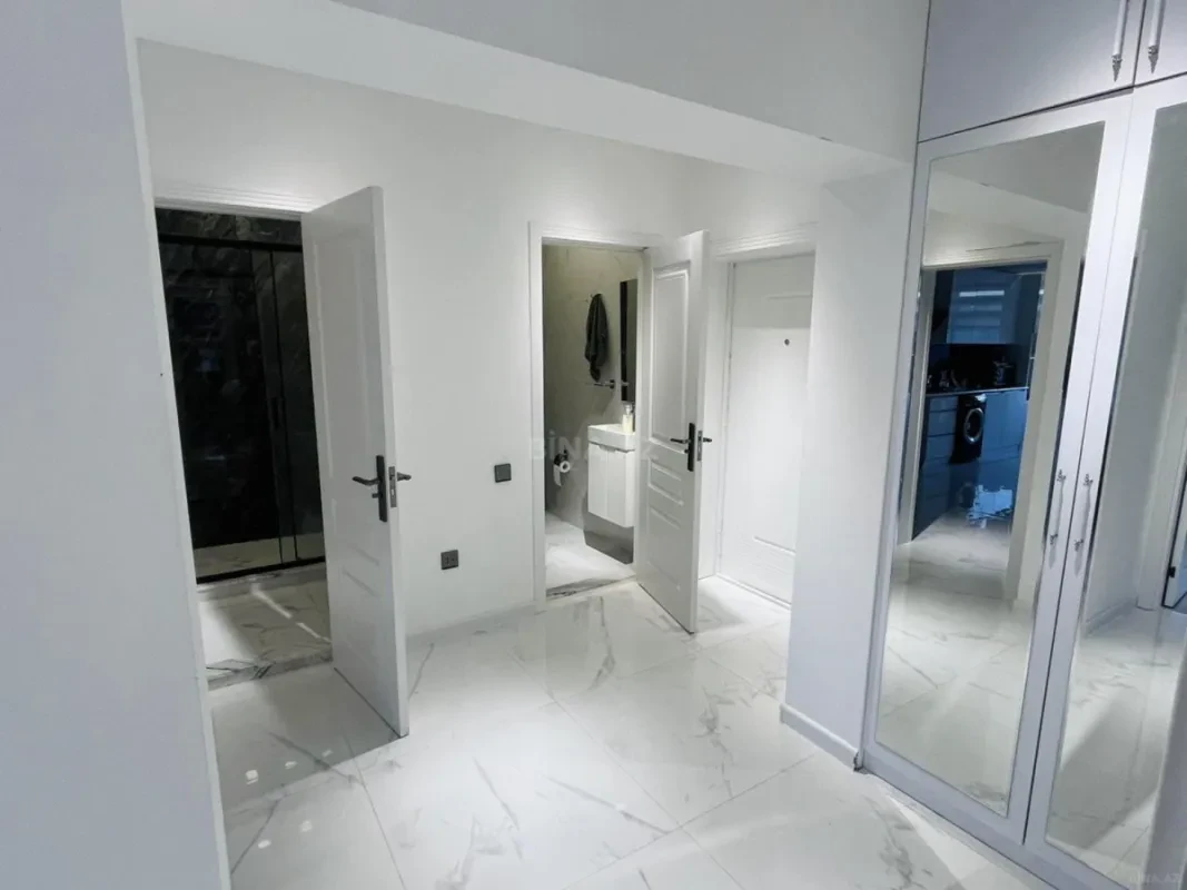 Satılır 3 otaqlı mənzil 102 m²